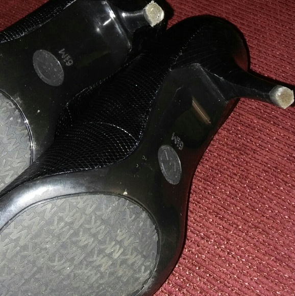 Michael Kors black heels - Picture 4 of 5